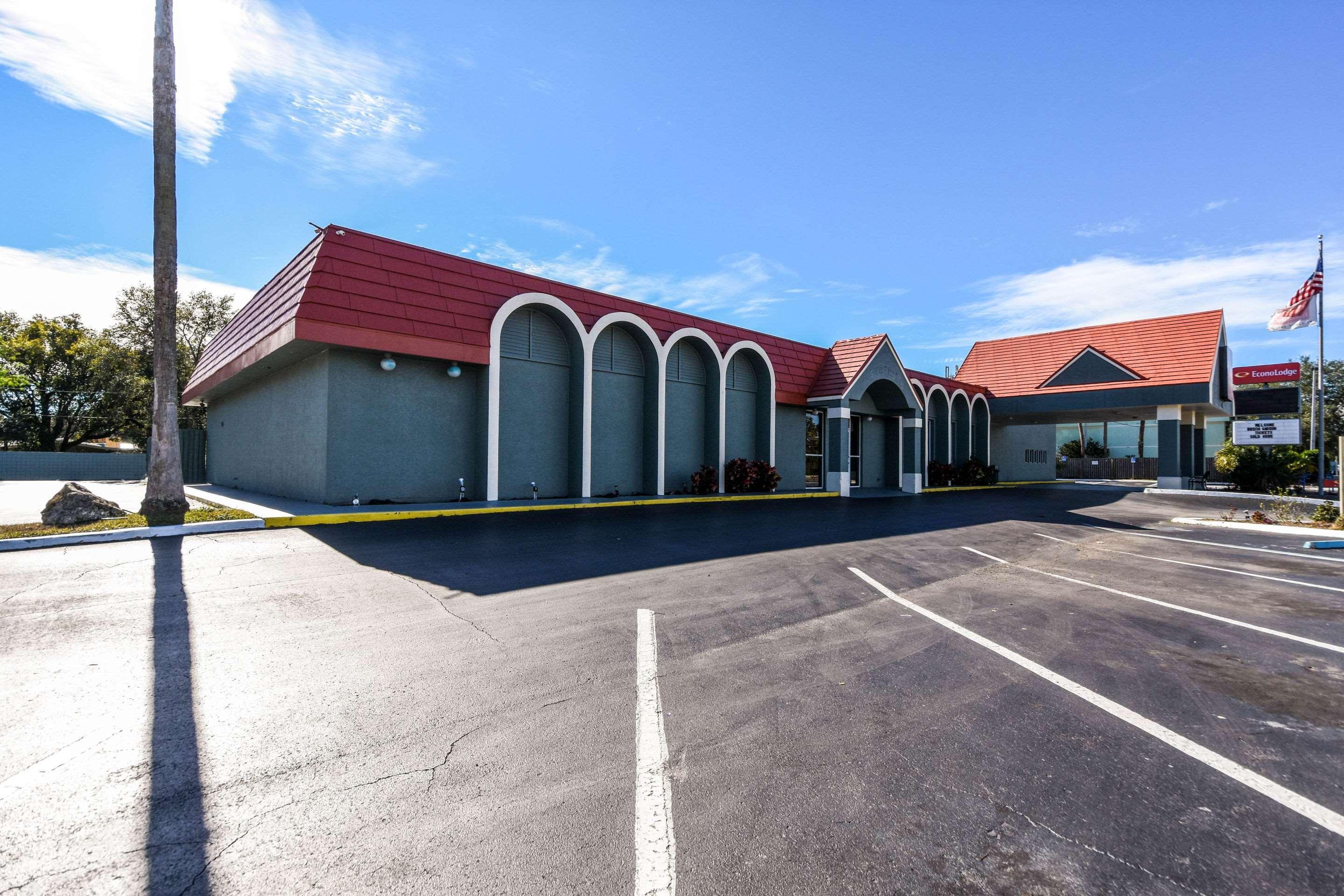 Econo Lodge Busch Gardens Tampa Exterior foto